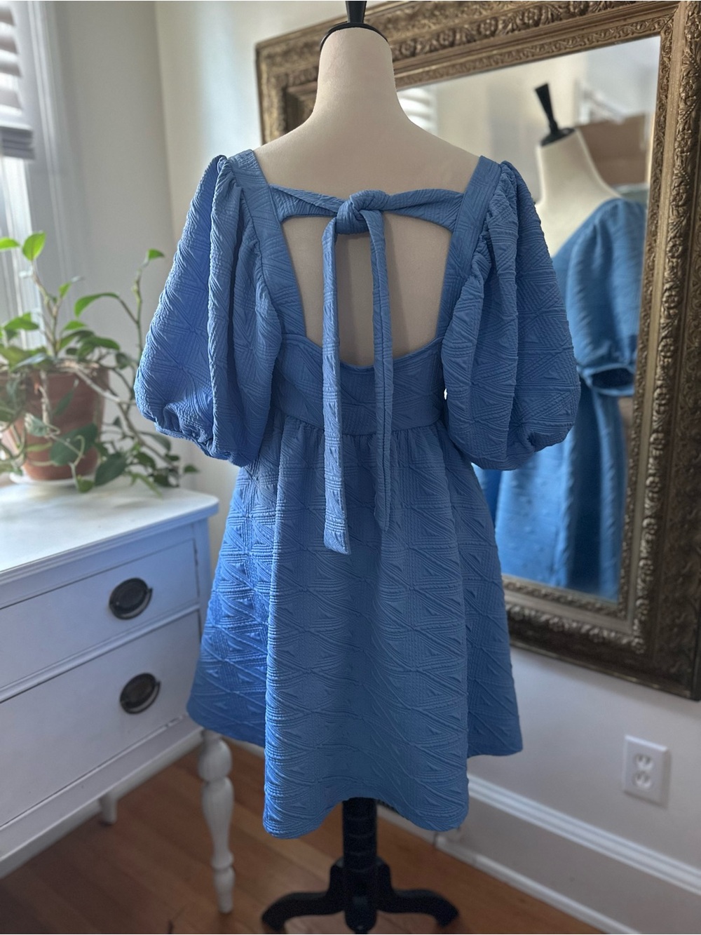 Free People short mini dress blue textured puff sleeves feminine M empire waist - Picture 5 of 11